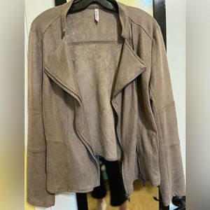 Miilla faux suede jacket in taupe size large